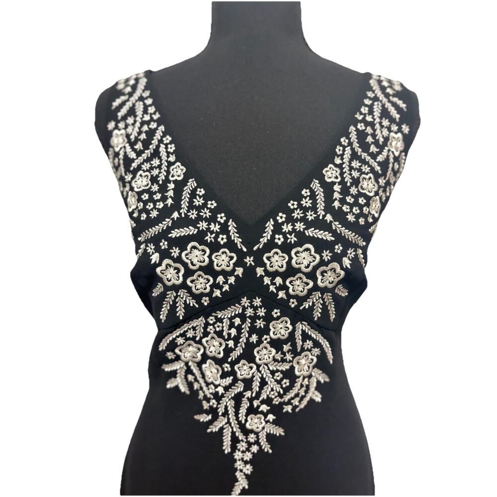 Maggy London Black Embroidered Floral Sleeveless Maxi Dress Size 10 - Picture 8 of 10